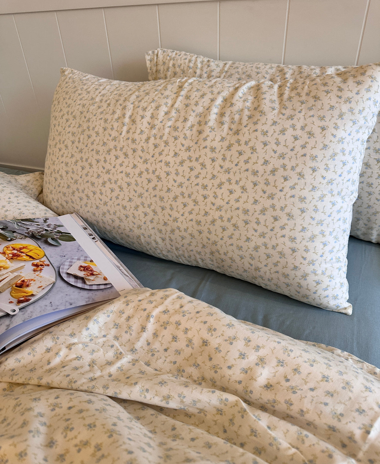 Felicia Blue Cotton Muslin Duvet Cover Set