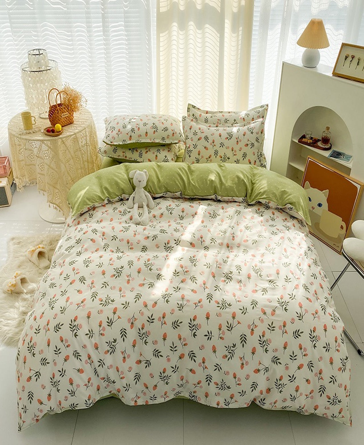 Strawberry Delight Duvet Cover Set