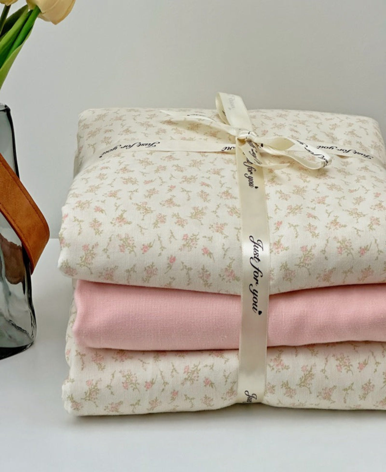 Magnolia Melody Cotton Muslin Duvet Cover Set
